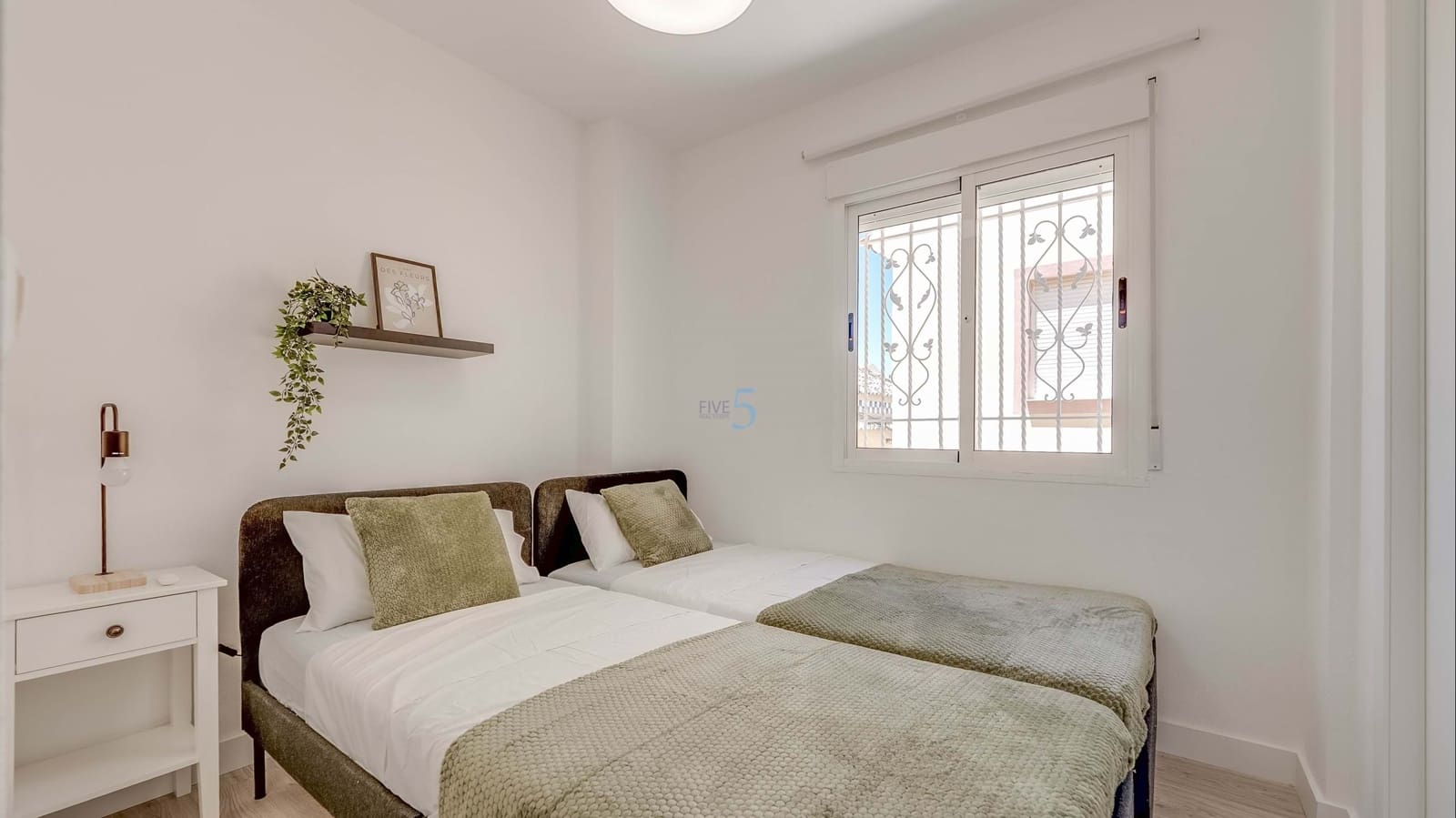 2 soveværelse Lejlighed til salg i Villamartin med swimmingpool garage - € 189.000 (Ref: 9830472)