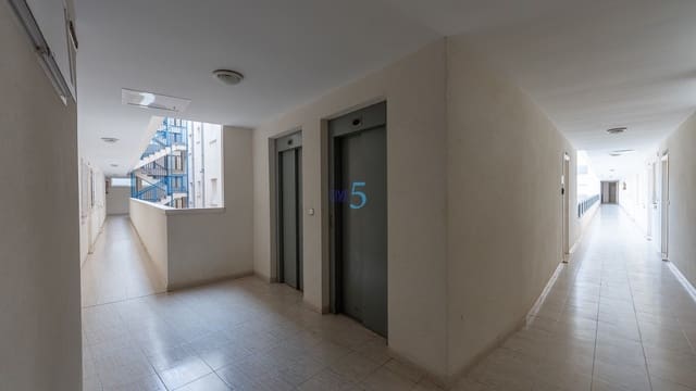 2 soveværelse Lejlighed til salg i Almoradí med swimmingpool - € 115.000 (Ref: 9832054)