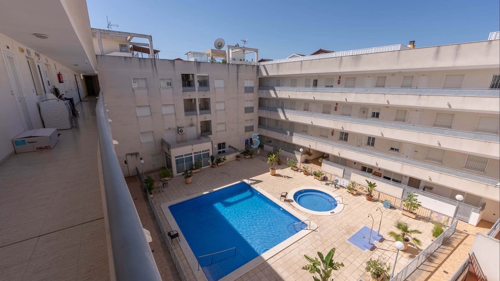 2 soveværelse Lejlighed til salg i Almoradi med swimmingpool - € 115.000 (Ref: 9832054)