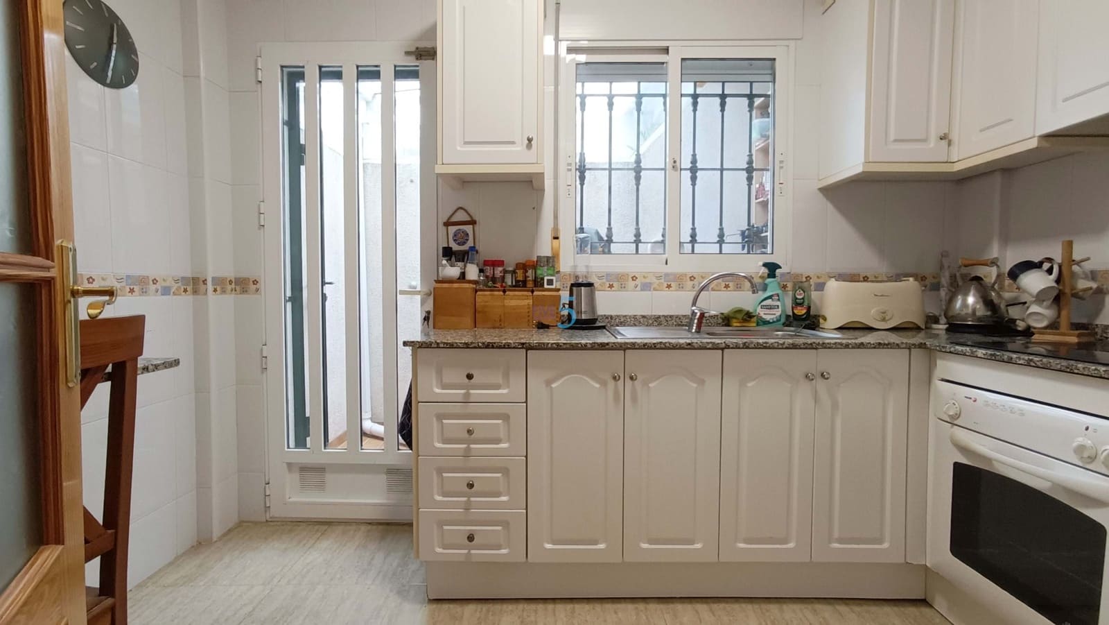 2 sypialnia Dom na sprzedaż w Daya Nueva z basenem - 137 500 € (Ref: 9834841)