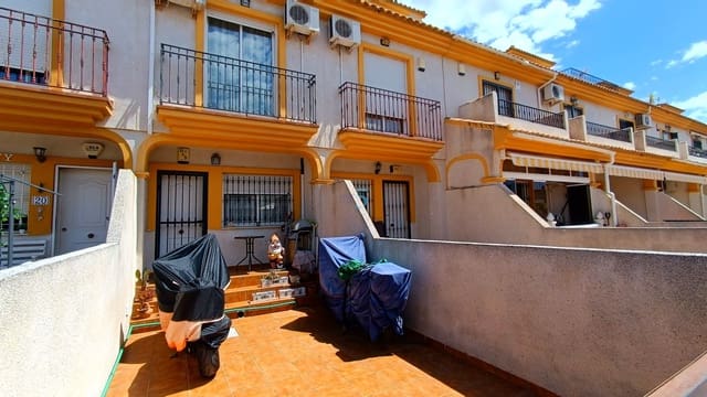 2 soveværelse Byhus til salg i Daya Nueva med swimmingpool - € 137.500 (Ref: 9834841)