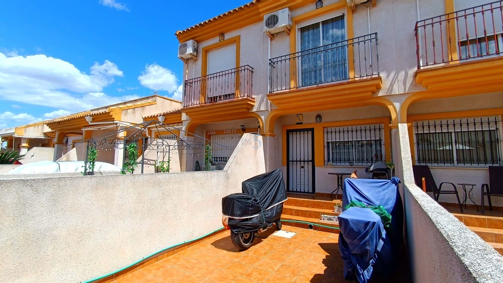 2 sypialnia Dom na sprzedaż w Daya Nueva z basenem - 137 500 € (Ref: 9834841)