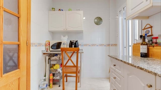 2 makuuhuone Omakotitalo myytävänä paikassa Daya Nueva mukana uima-altaan - 137 500 € (Ref: 9834841)