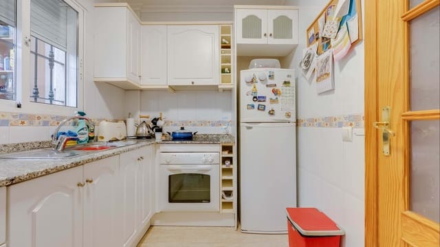 2 makuuhuone Omakotitalo myytävänä paikassa Daya Nueva mukana uima-altaan - 137 500 € (Ref: 9834841)