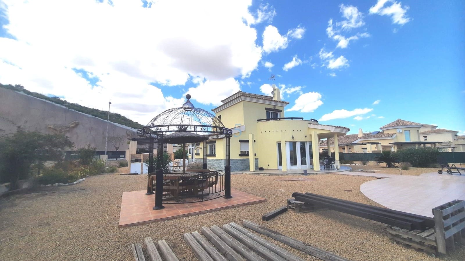 3 bedroom Villa for sale in Fuente Alamo de Murcia with pool - € 295,000 (Ref: 9838318)