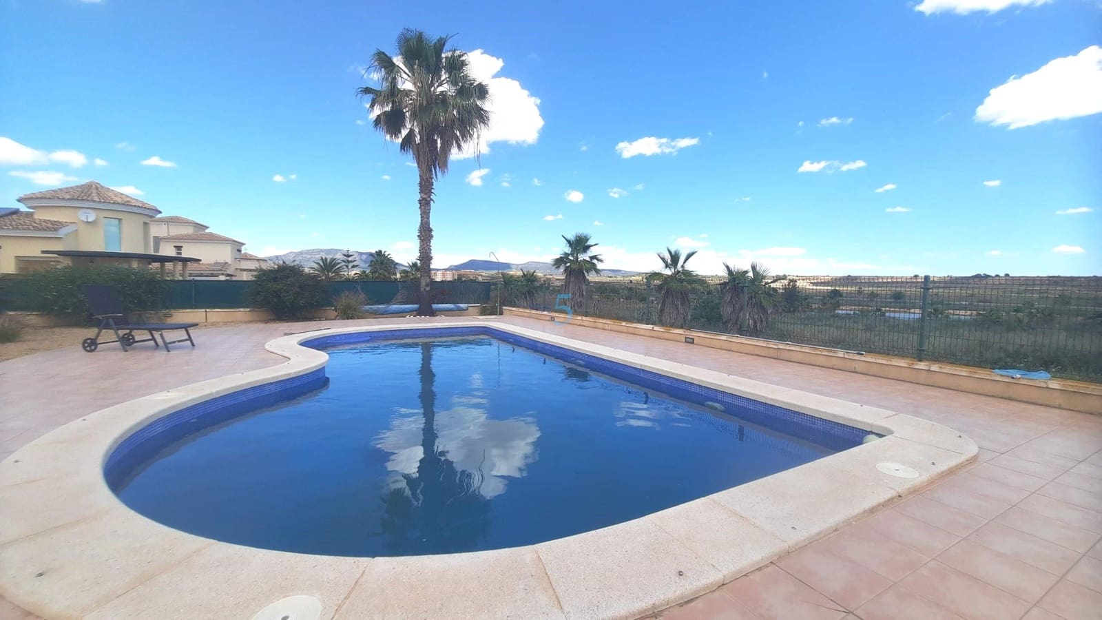 3 bedroom Villa for sale in Fuente Alamo de Murcia with pool - € 295,000 (Ref: 9838318)