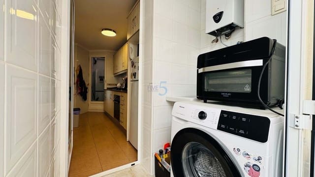 3 makuuhuone Omakotitalo myytävänä paikassa Villamartin, Orihuela mukana uima-altaan 
autotalli - 204 000 € (Ref: 9838582)