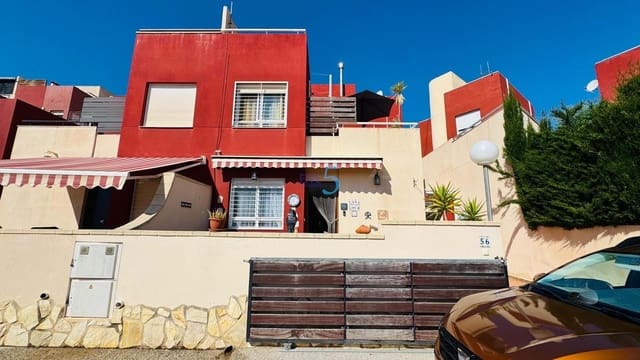 3 makuuhuone Omakotitalo myytävänä paikassa Villamartin, Orihuela mukana uima-altaan 
autotalli - 204 000 € (Ref: 9838582)