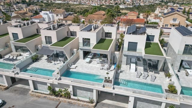 Chalet de 5 habitaciones en Ciudad Quesada, Rojales en venta con piscina garaje - 725.000 € (Ref: 9838583)