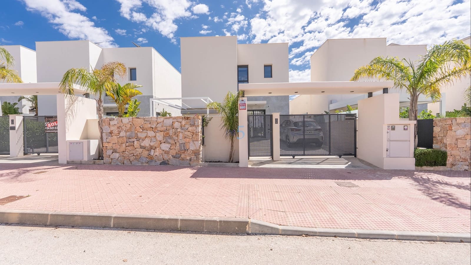 Chalet de 5 habitaciones en Ciudad Quesada en venta con piscina garaje - 725.000 € (Ref: 9838583)