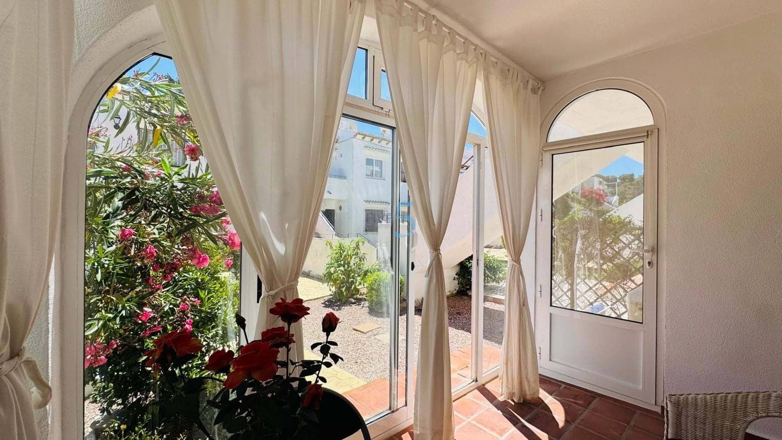1 makuuhuone Huoneisto myytävänä paikassa Los Balcones mukana uima-altaan 
autotalli - 114 900 € (Ref: 9839727)