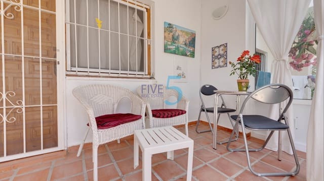 1 sypialnia Apartament na sprzedaż w Los Balcones z basenem garażem - 114 900 € (Ref: 9839727)