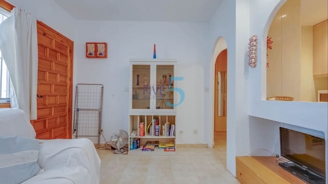 1 sypialnia Apartament na sprzedaż w Los Balcones z basenem garażem - 114 900 € (Ref: 9839727)