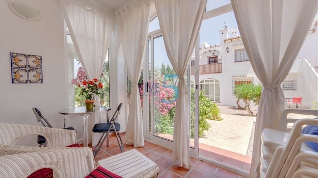 1 sypialnia Apartament na sprzedaż w Los Balcones z basenem garażem - 114 900 € (Ref: 9839727)
