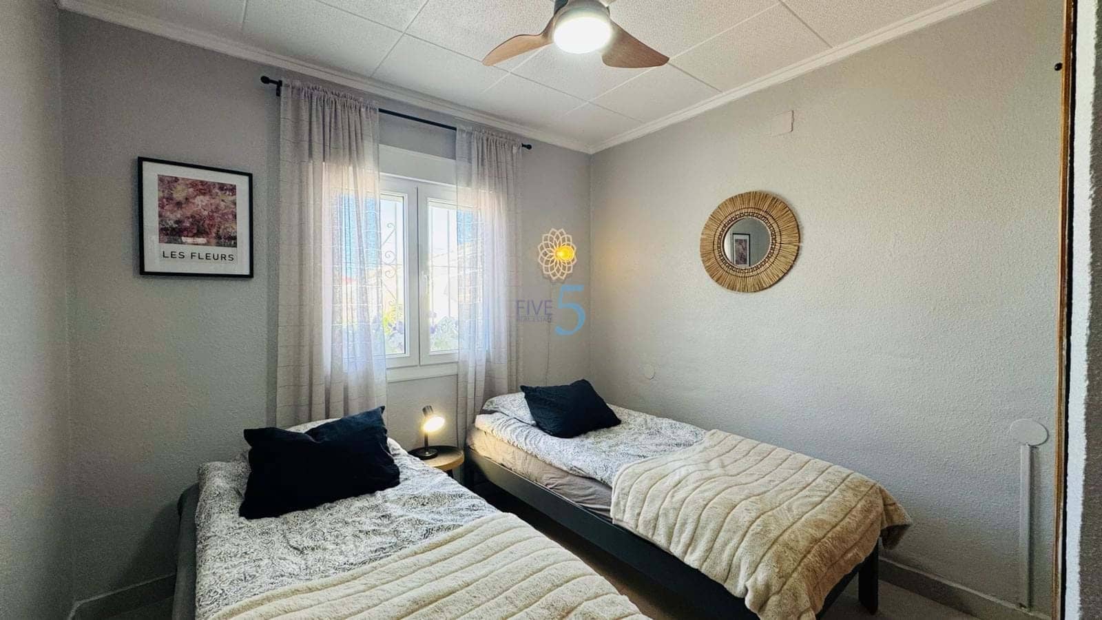 3 bedroom Villa for sale in Torrevieja with pool garage - € 399,900 (Ref: 9841323)