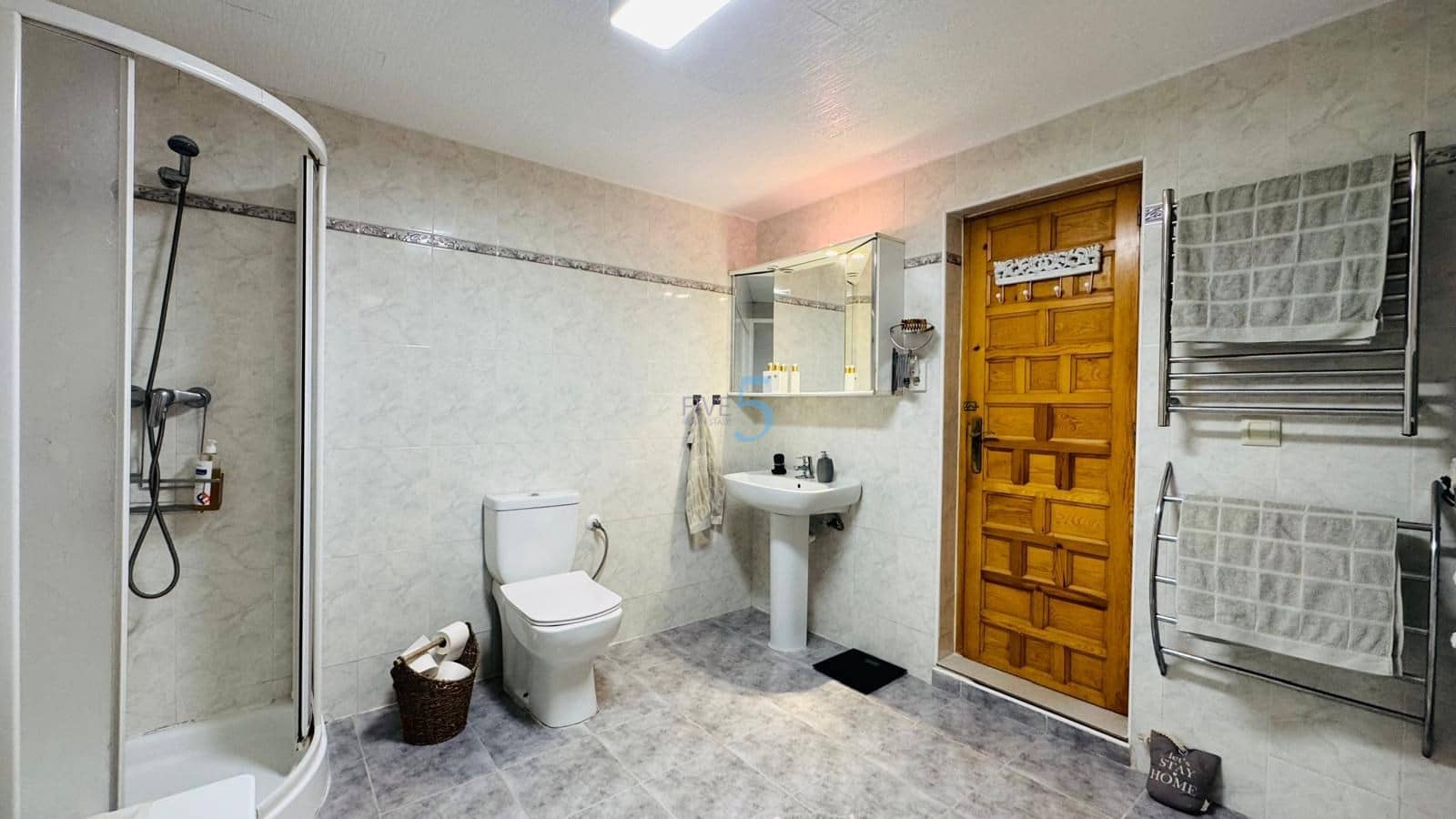 3 bedroom Villa for sale in Torrevieja with pool garage - € 399,900 (Ref: 9841323)