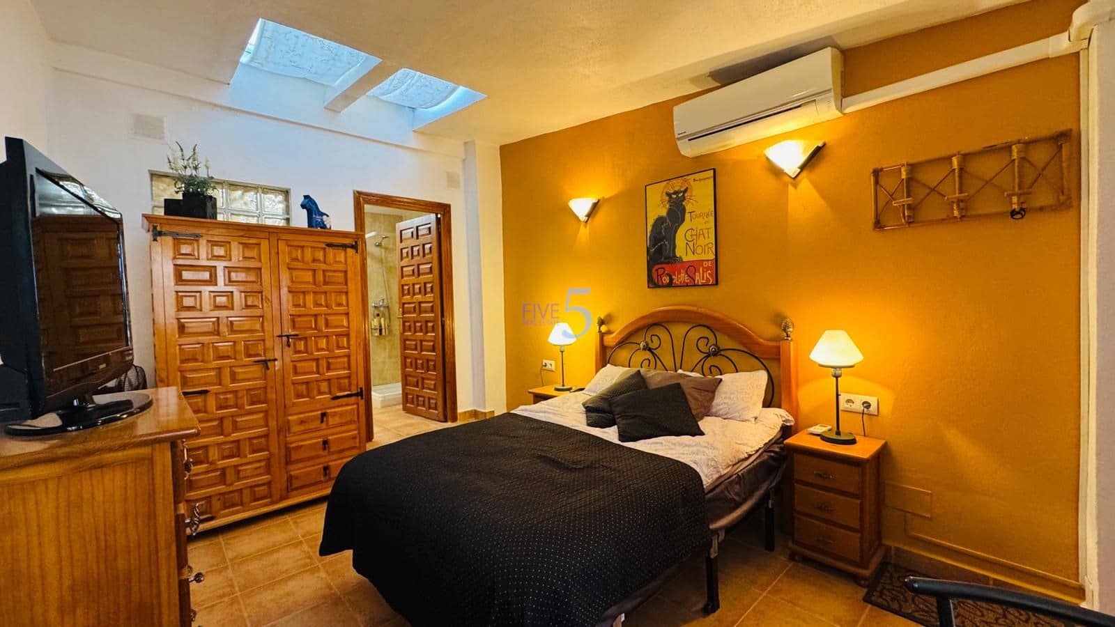 3 bedroom Villa for sale in Torrevieja with pool garage - € 399,900 (Ref: 9841323)