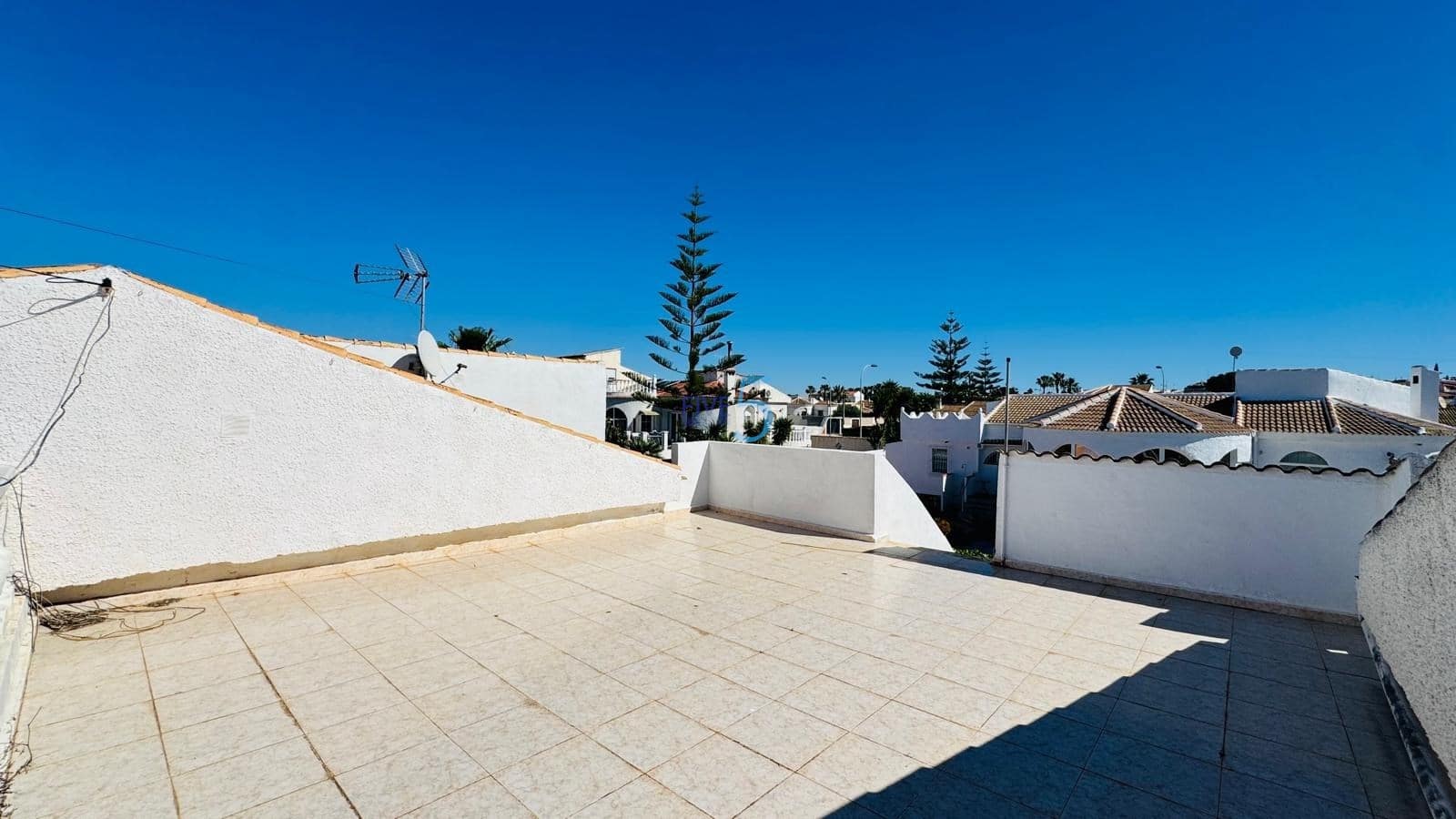 3 bedroom Villa for sale in Torrevieja with pool garage - € 399,900 (Ref: 9841323)