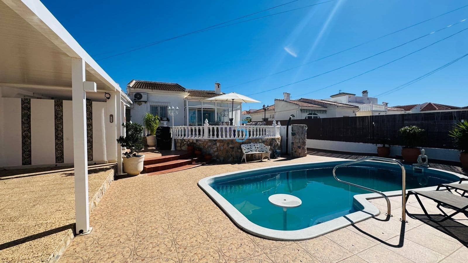 3 bedroom Villa for sale in Torrevieja with pool garage - € 399,900 (Ref: 9841323)