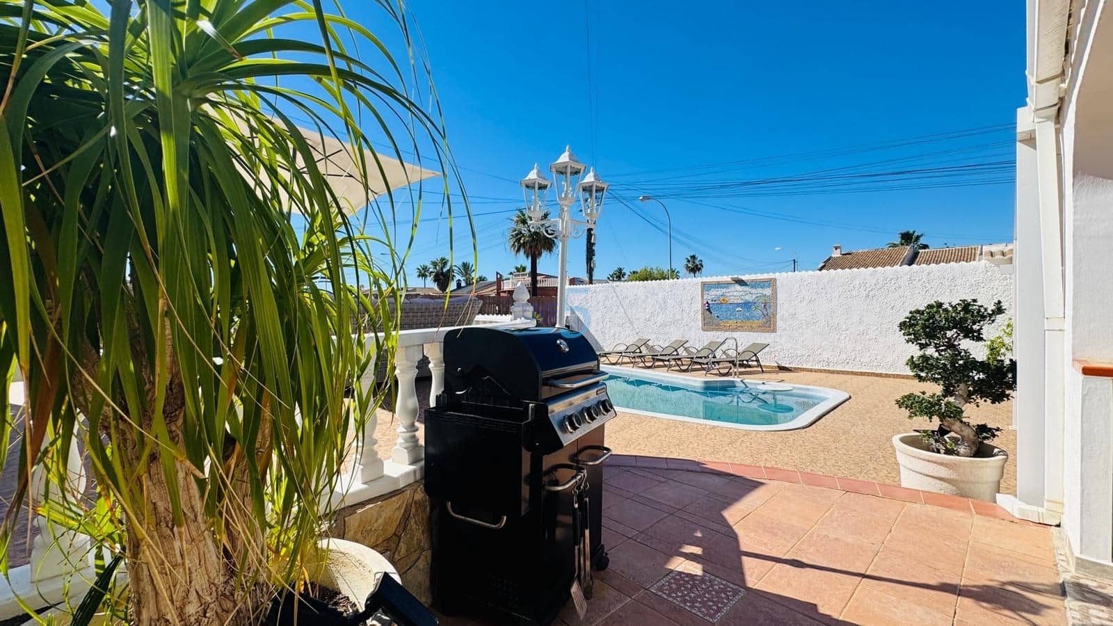 3 bedroom Villa for sale in Torrevieja with pool garage - € 399,900 (Ref: 9841323)