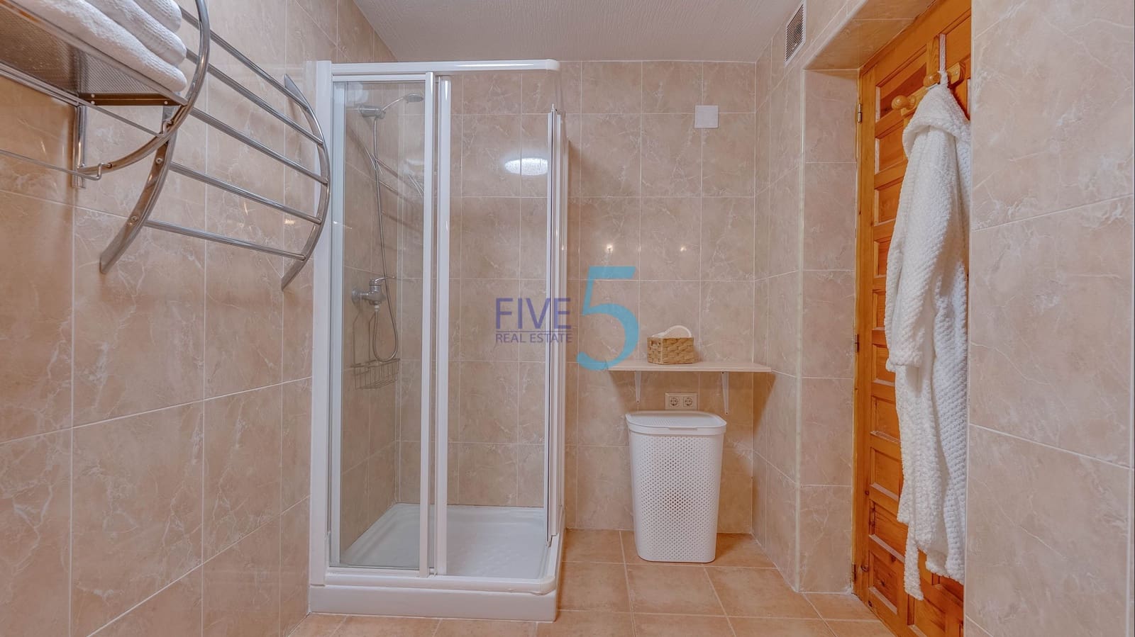 3 bedroom Villa for sale in Torrevieja with pool garage - € 399,900 (Ref: 9841323)