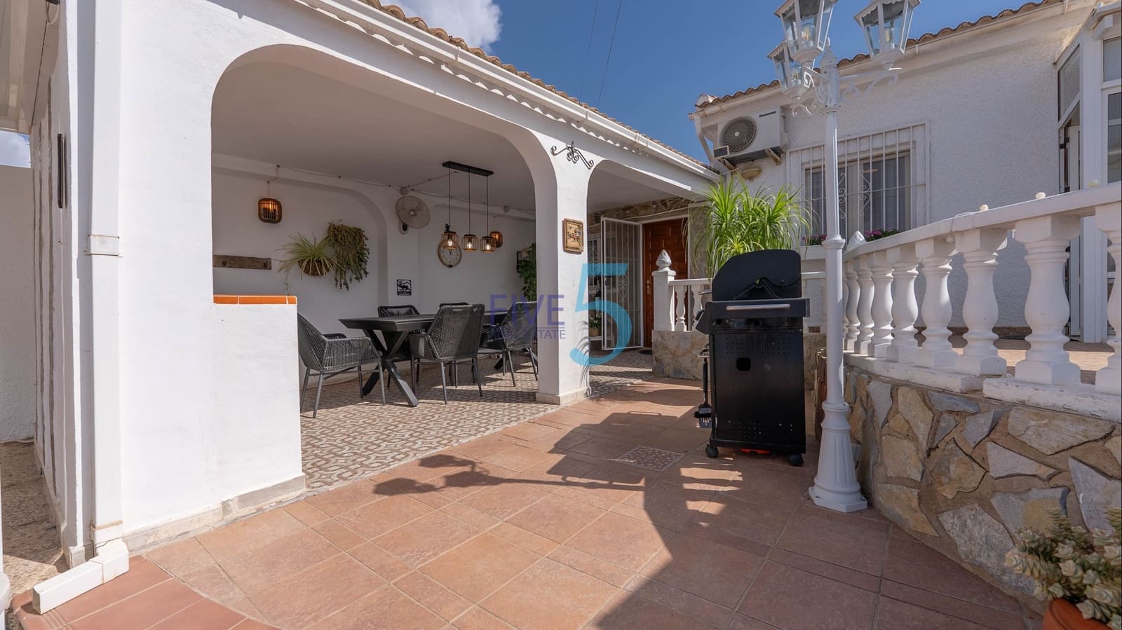 3 bedroom Villa for sale in Torrevieja with pool garage - € 399,900 (Ref: 9841323)