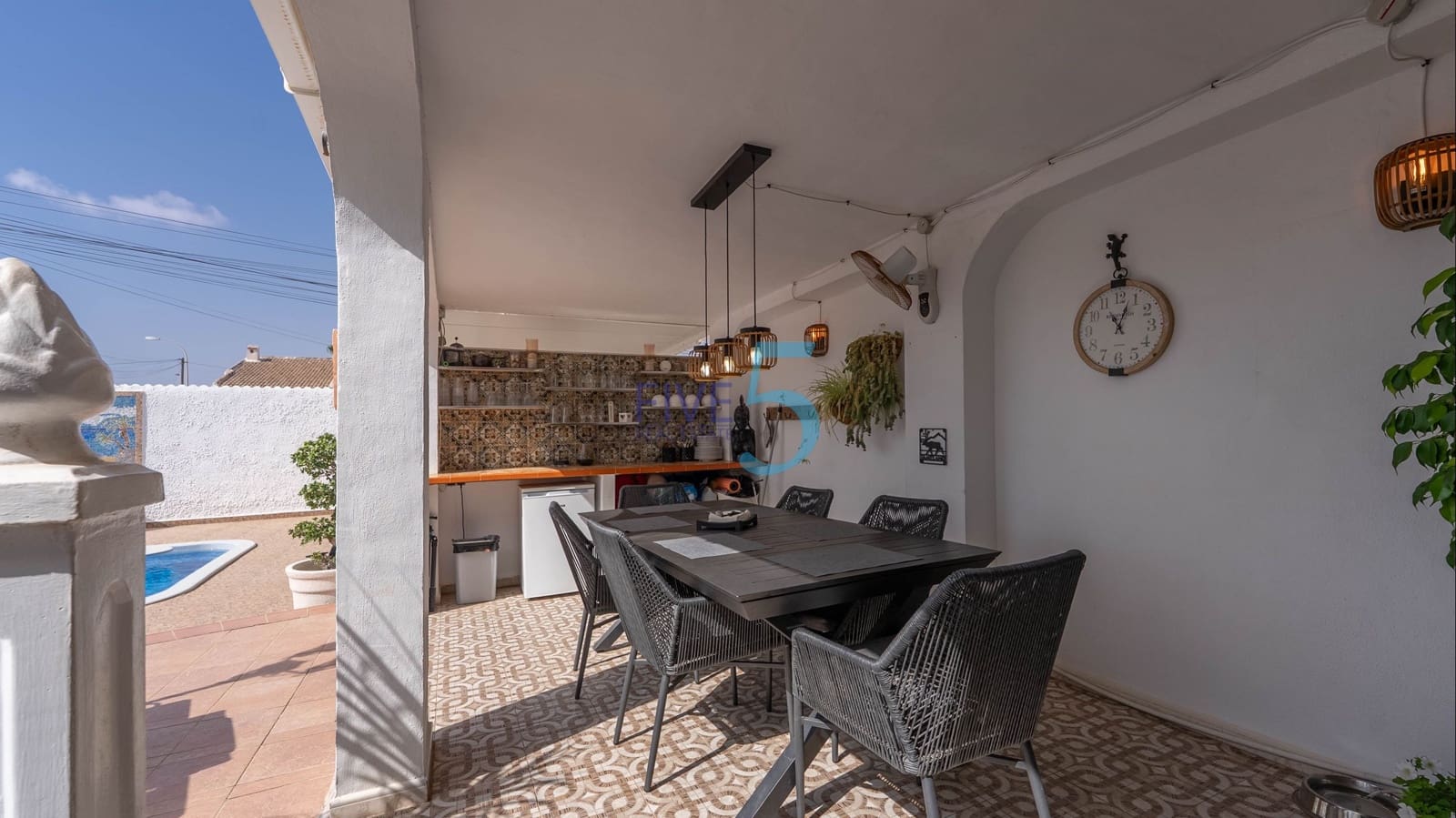 3 bedroom Villa for sale in Torrevieja with pool garage - € 399,900 (Ref: 9841323)