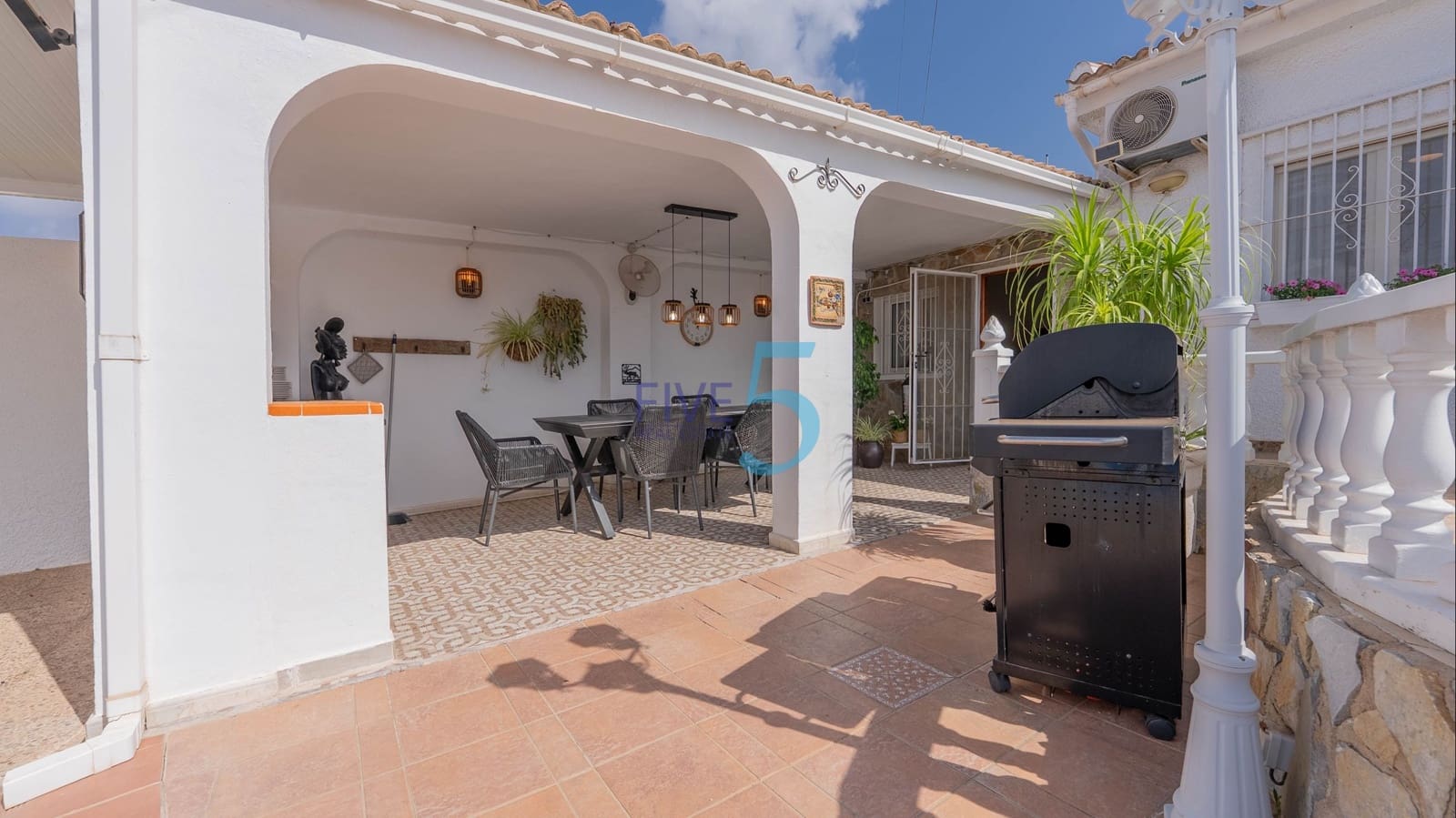 3 bedroom Villa for sale in Torrevieja with pool garage - € 399,900 (Ref: 9841323)