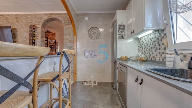 3 bedroom Villa for sale in Torrevieja with pool garage - € 399,900 (Ref: 9841323)