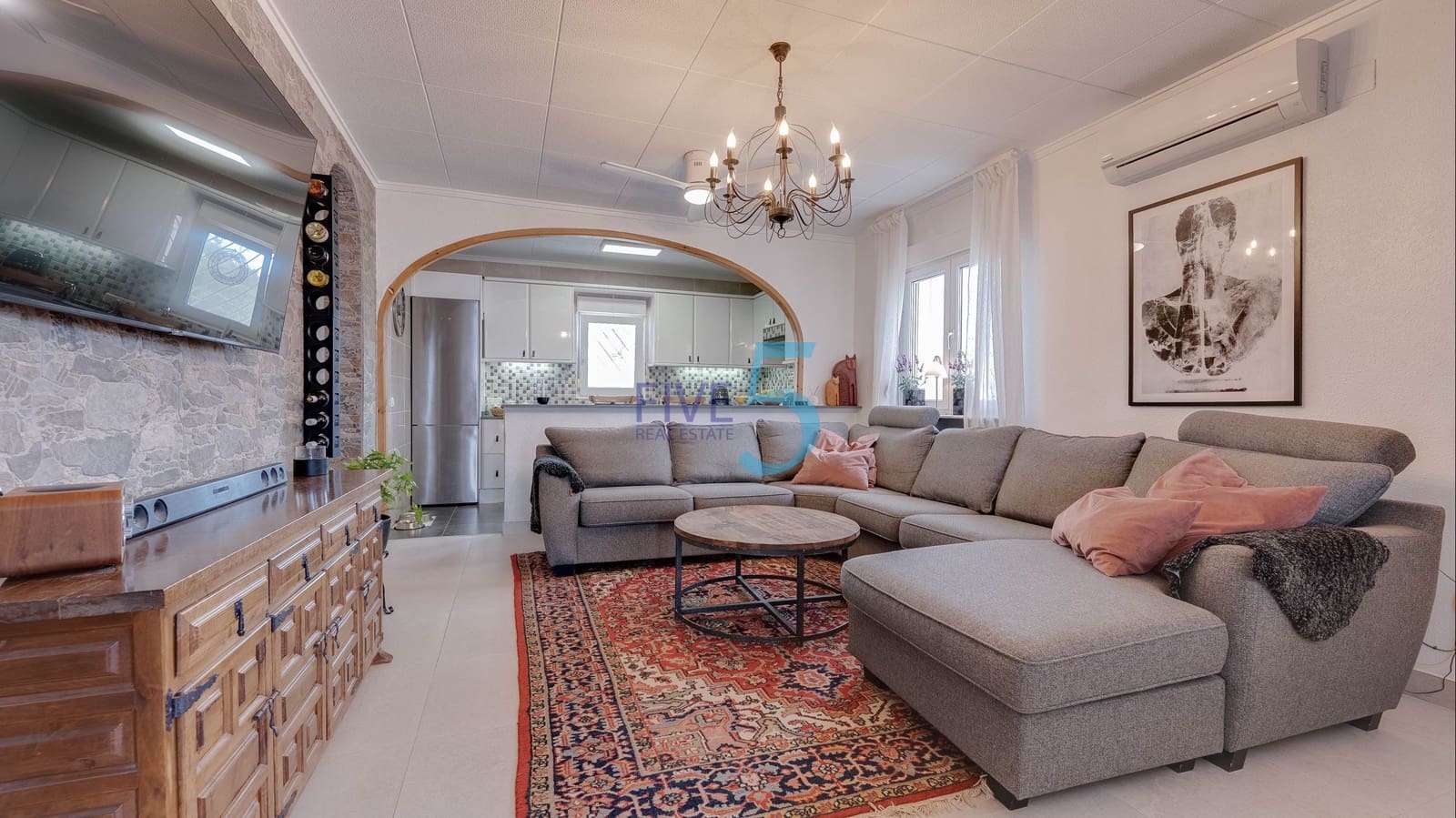 3 bedroom Villa for sale in Torrevieja with pool garage - € 399,900 (Ref: 9841323)