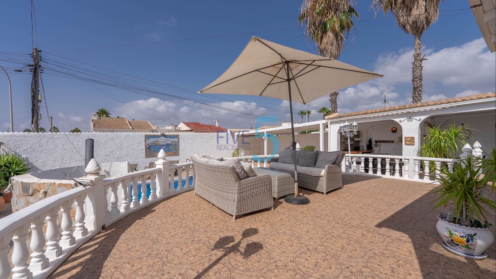 3 bedroom Villa for sale in Torrevieja with pool garage - € 399,900 (Ref: 9841323)