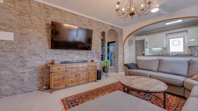3 bedroom Villa for sale in Torrevieja with pool garage - € 399,900 (Ref: 9841323)