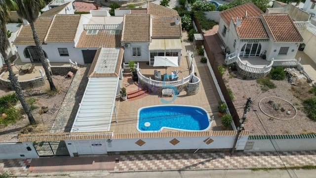 3 bedroom Villa for sale in Torrevieja with pool garage - € 399,900 (Ref: 9841323)