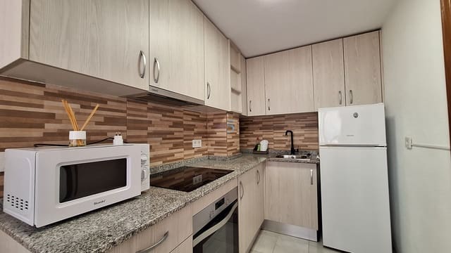 2 sovrum Lägenhet till salu i Torrevieja - 133 000 € (Ref: 9841324)