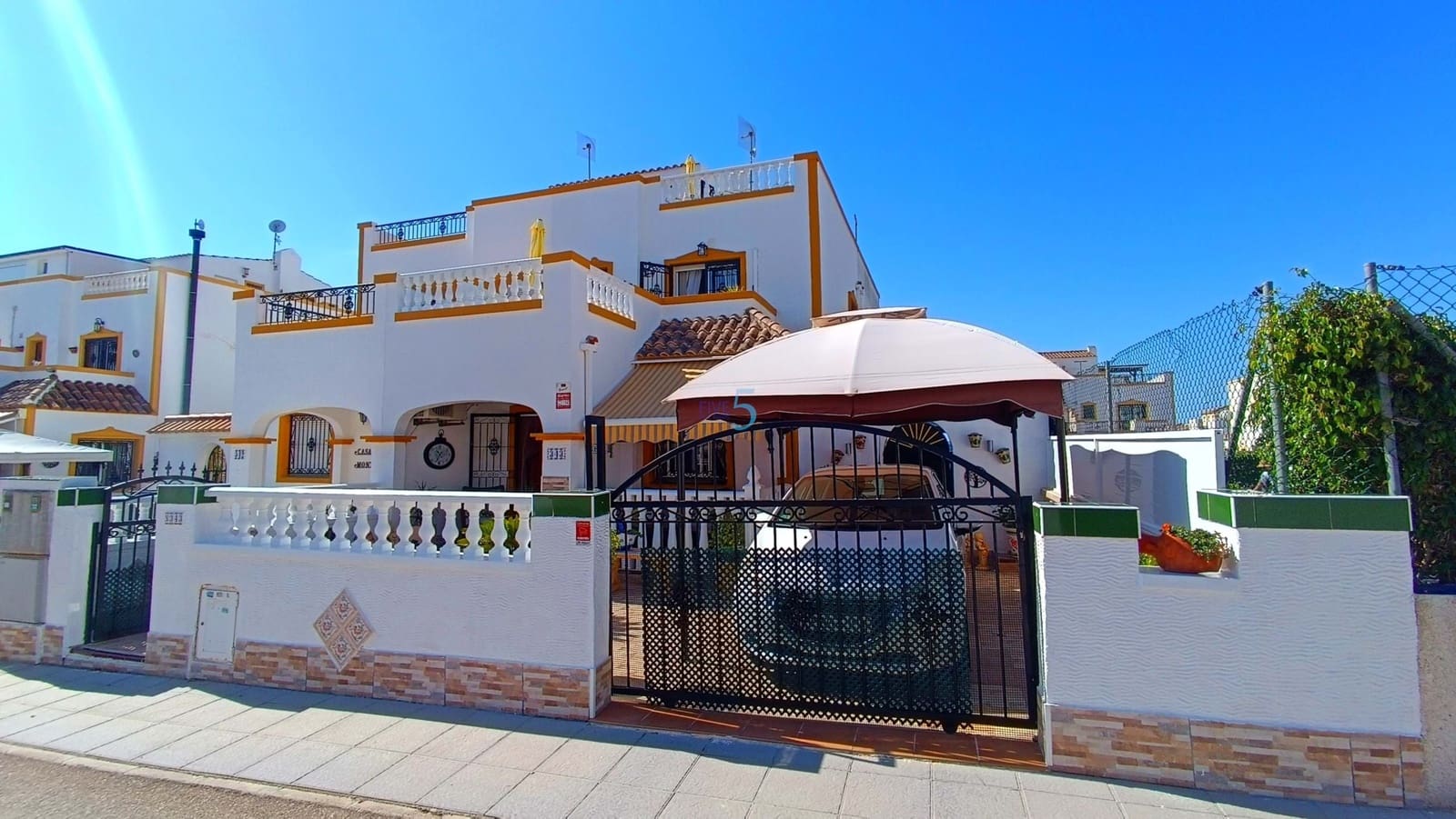 3 bedroom Villa for sale in Vistabella with pool - € 195,000 (Ref: 9841768)