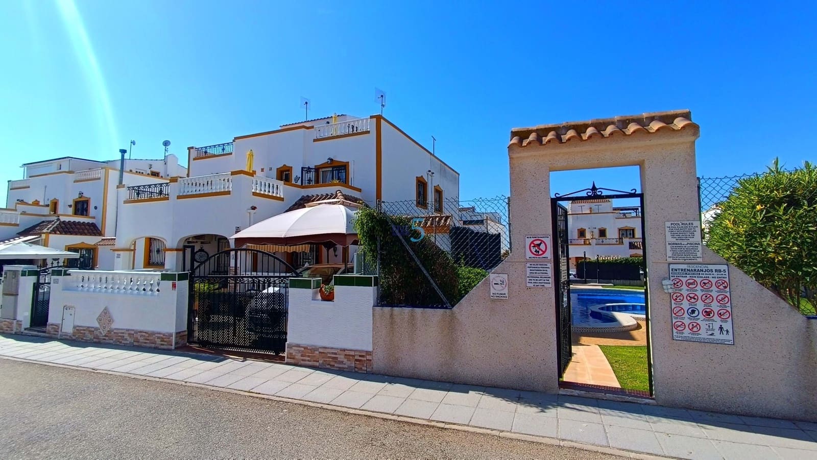 3 bedroom Villa for sale in Vistabella with pool - € 195,000 (Ref: 9841768)