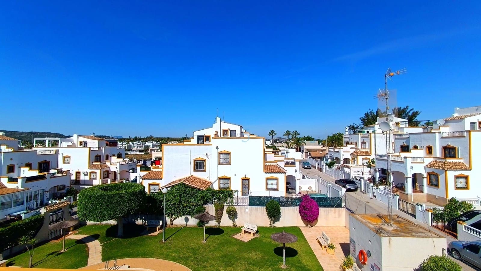 3 bedroom Villa for sale in Vistabella with pool - € 195,000 (Ref: 9841768)