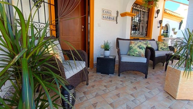 3 Zimmer Villa zu verkaufen in Vistabella, Orihuela mit Pool - 195.000 € (Ref: 9841768)