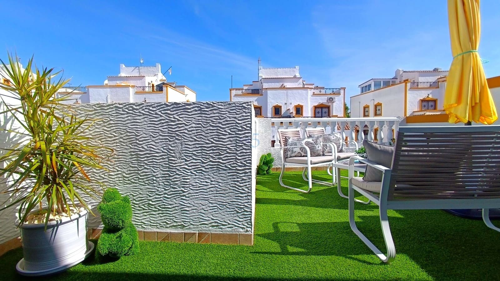 3 bedroom Villa for sale in Vistabella with pool - € 195,000 (Ref: 9841768)
