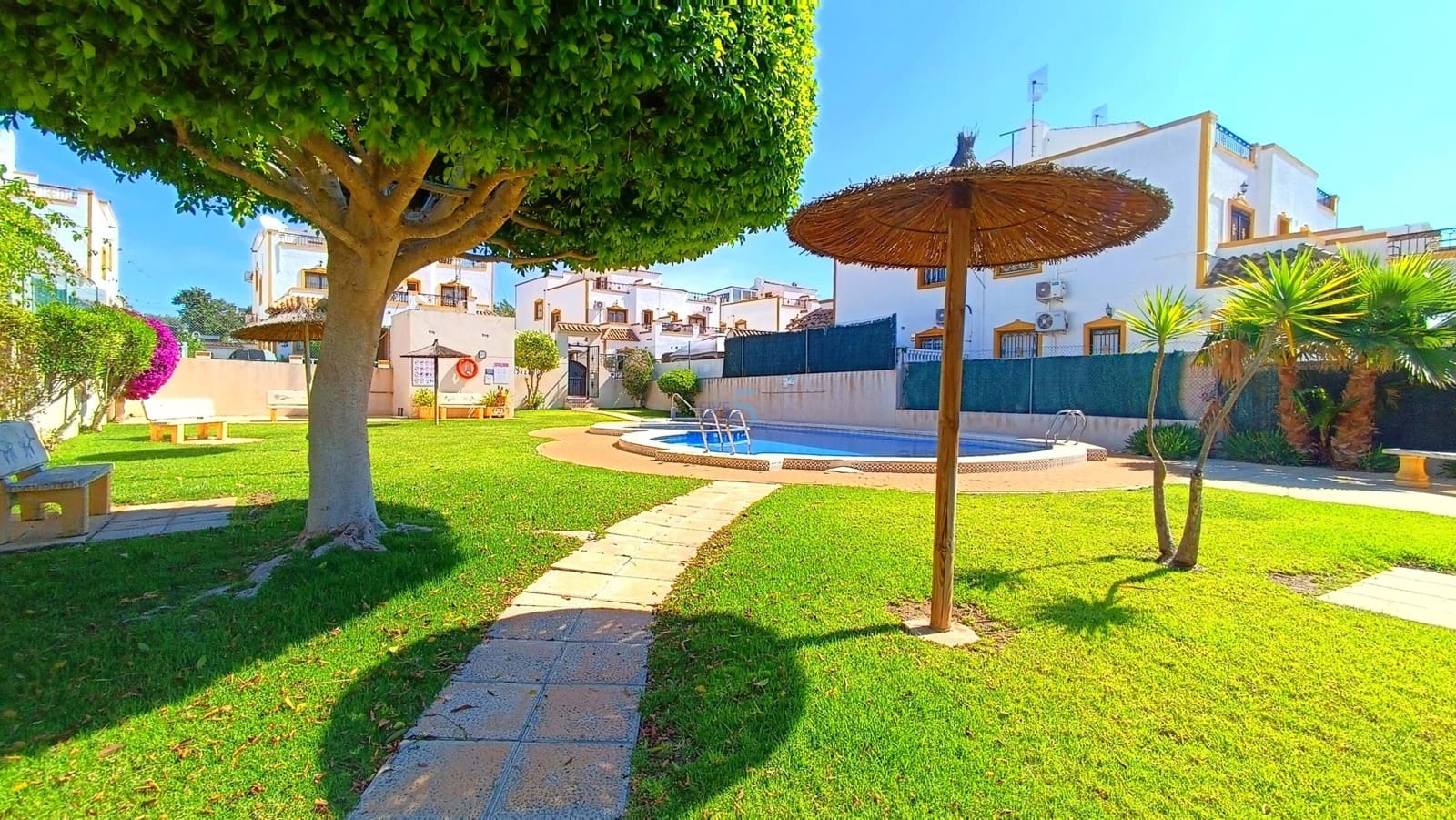 3 bedroom Villa for sale in Vistabella with pool - € 195,000 (Ref: 9841768)
