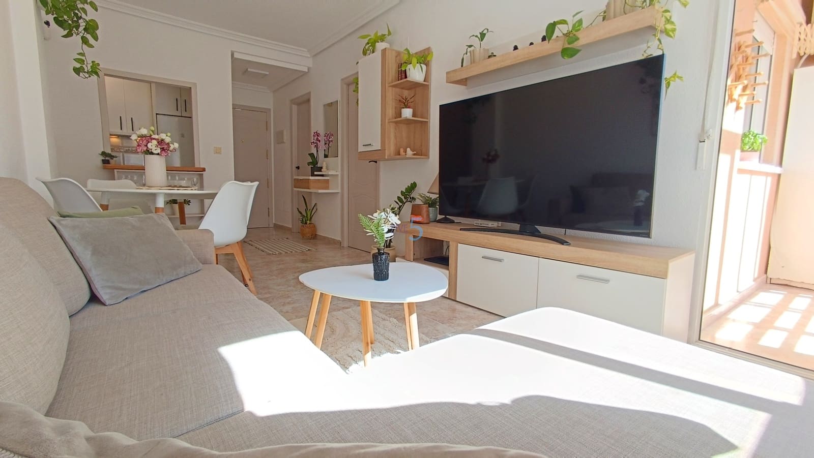 2 soverom Leilighet til salgs i Torrevieja med svømmebasseng - € 135 000 (Ref: 9841769)