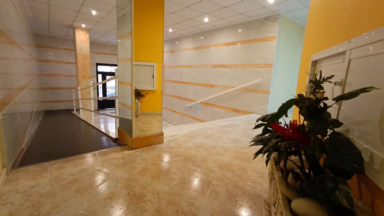 2 soverom Leilighet til salgs i Torrevieja med svømmebasseng - € 135 000 (Ref: 9841769)