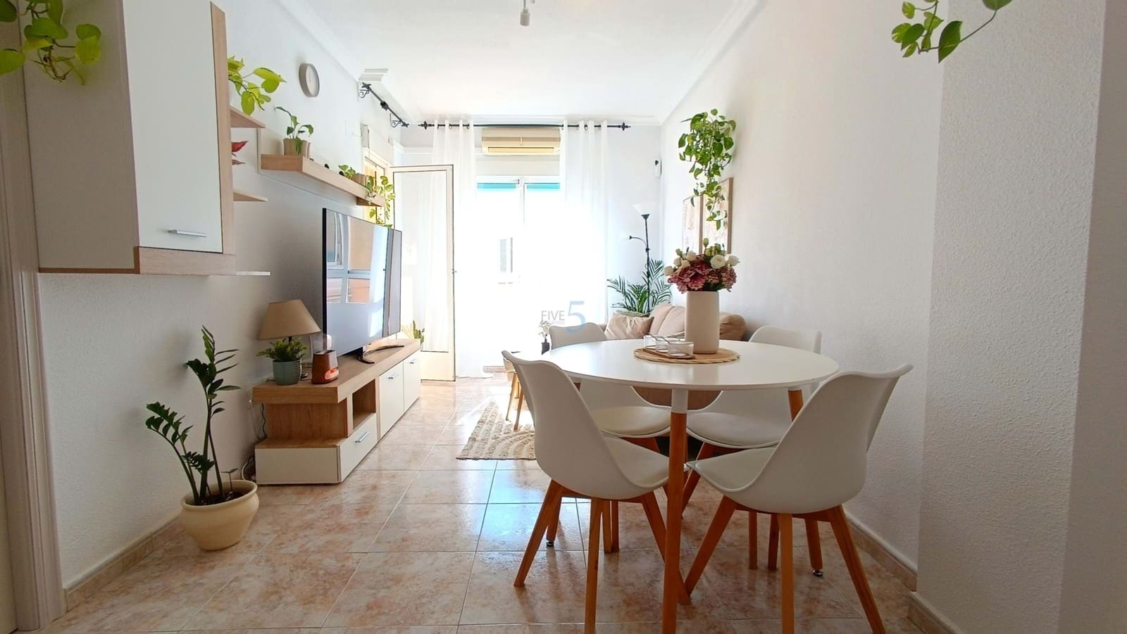 2 soverom Leilighet til salgs i Torrevieja med svømmebasseng - € 135 000 (Ref: 9841769)