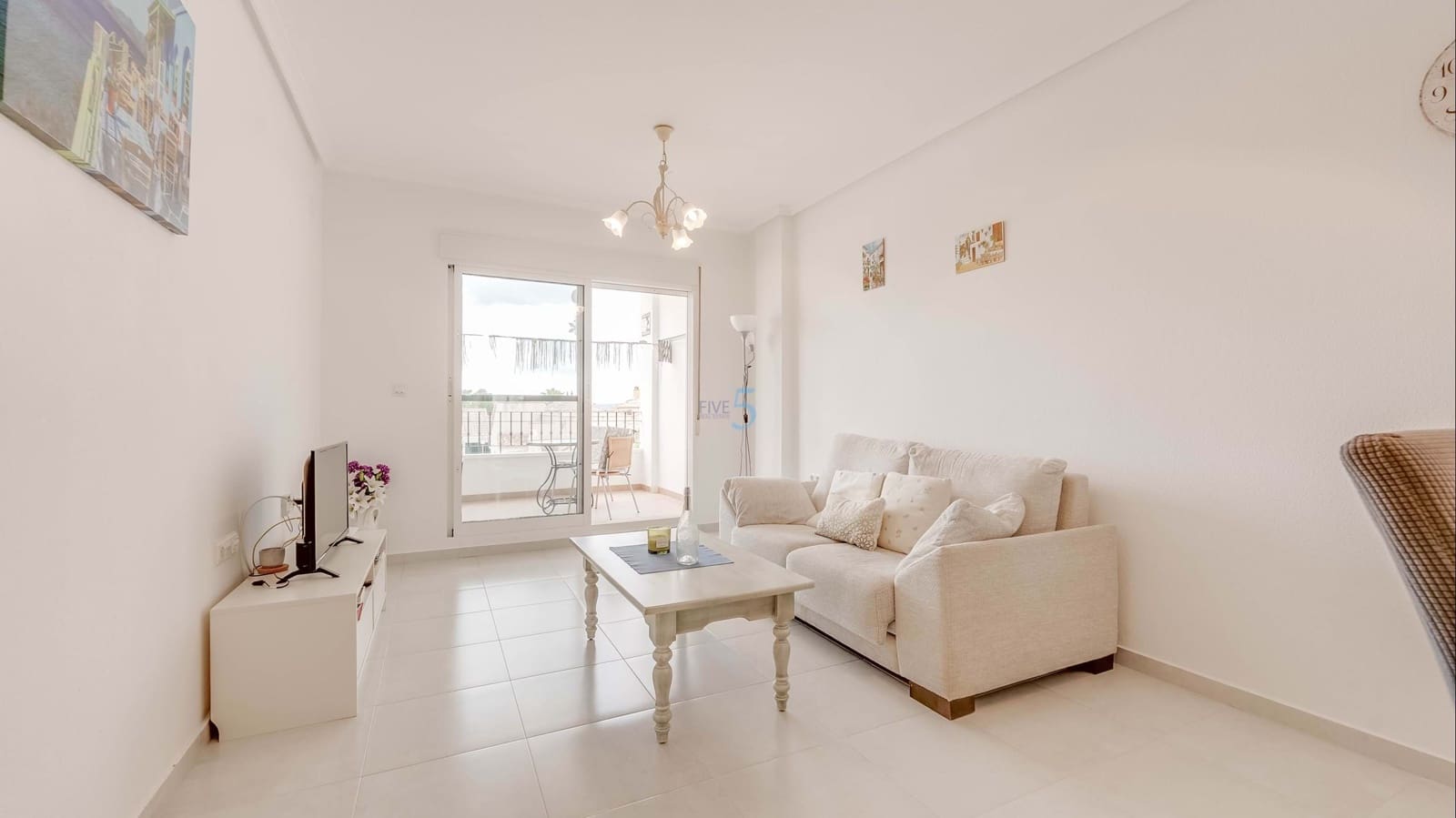 2 bedroom Apartment for sale in Los Montesinos with pool garage - € 139,995 (Ref: 9841961)