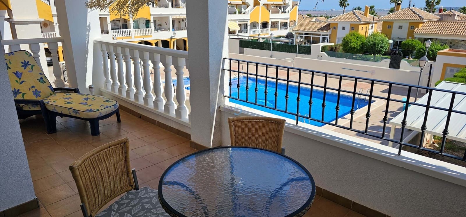 2 bedroom Apartment for sale in Los Montesinos with pool garage - € 139,995 (Ref: 9841961)