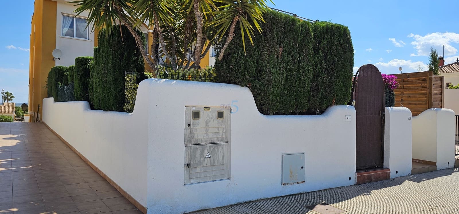2 bedroom Apartment for sale in Los Montesinos with pool garage - € 139,995 (Ref: 9841961)
