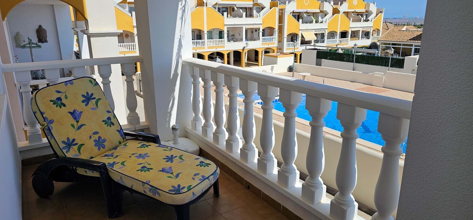 2 bedroom Apartment for sale in Los Montesinos with pool garage - € 139,995 (Ref: 9841961)