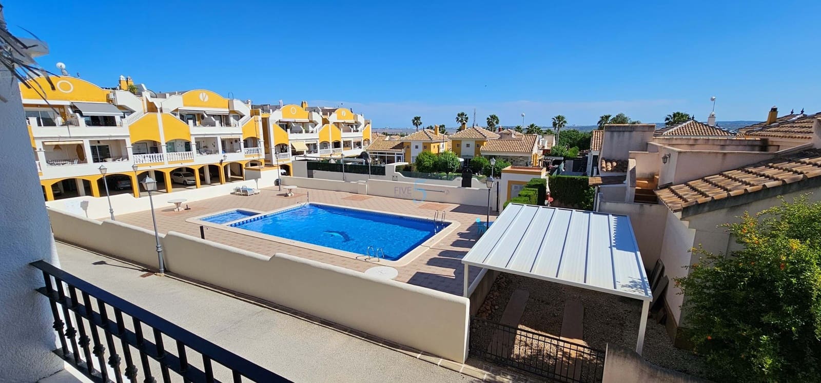 2 bedroom Apartment for sale in Los Montesinos with pool garage - € 139,995 (Ref: 9841961)