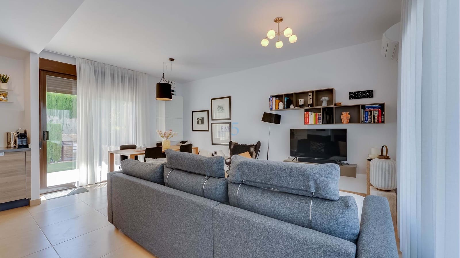 2 soverom Leilighet til salgs i Algorfa med svømmebasseng garasje - € 275 000 (Ref: 9841962)