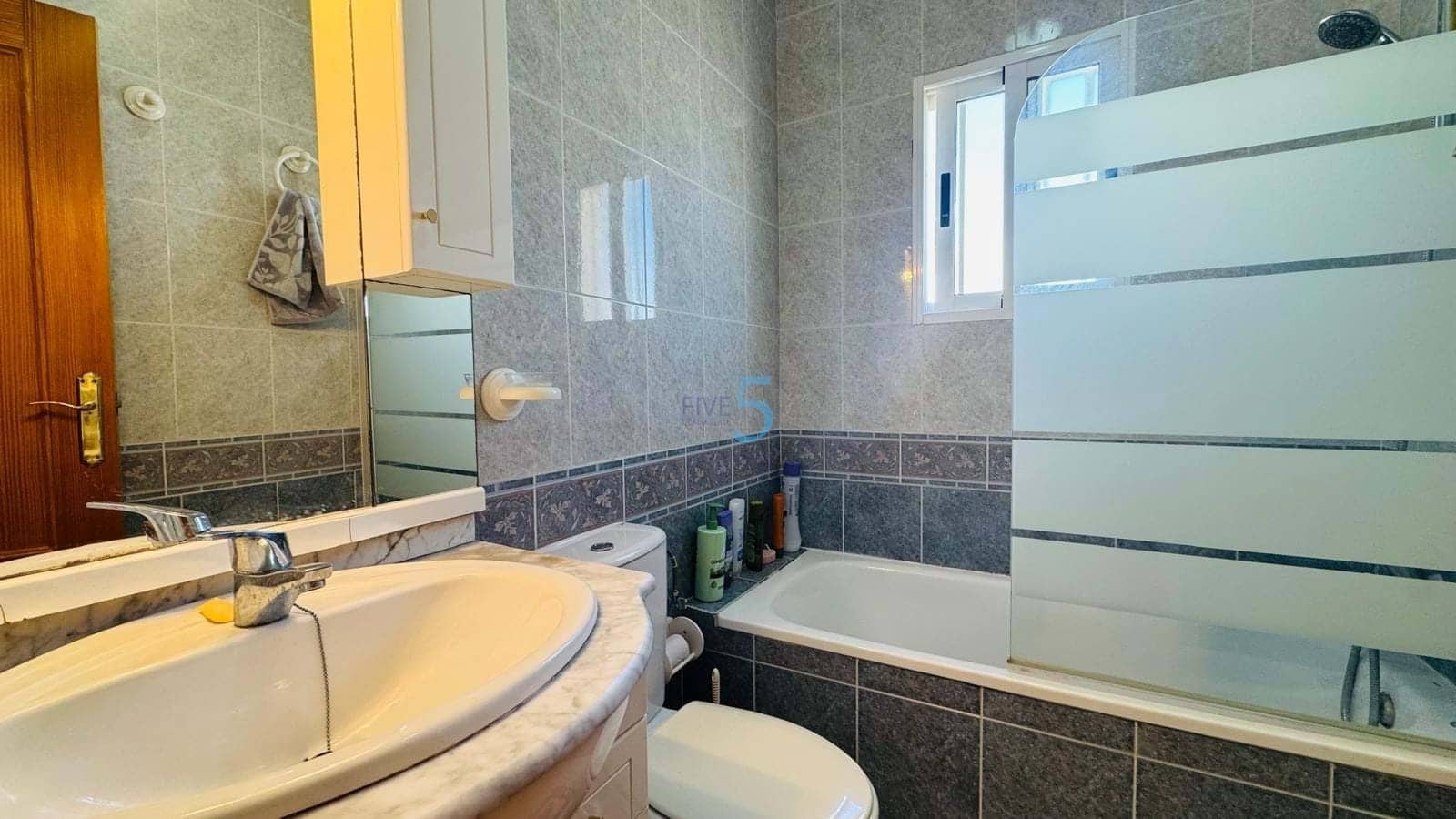 3 camera da letto Casa in vendita in Playa Flamenca con piscina garage - 210.000 € (Rif: 9841963)